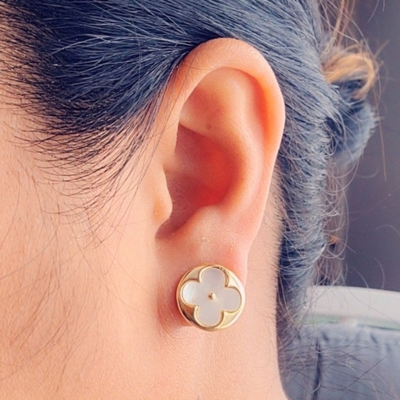 Flower earrings - Picture 6 of 7